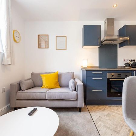 Beautiful 1 Bed 20Mins To Central Manchester Bolton Dış mekan fotoğraf